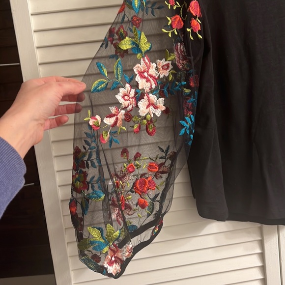 Umgee top - Picture 2 of 5